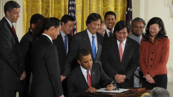 Asian-Americans-more-educated-successful