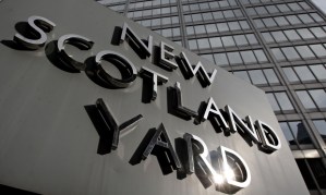 Met police sign