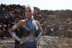 3431376100000578-3590892-Making_waves_The_American_beauty_takes_on_the_role_of_Storm_prev-a-28_1463311413312