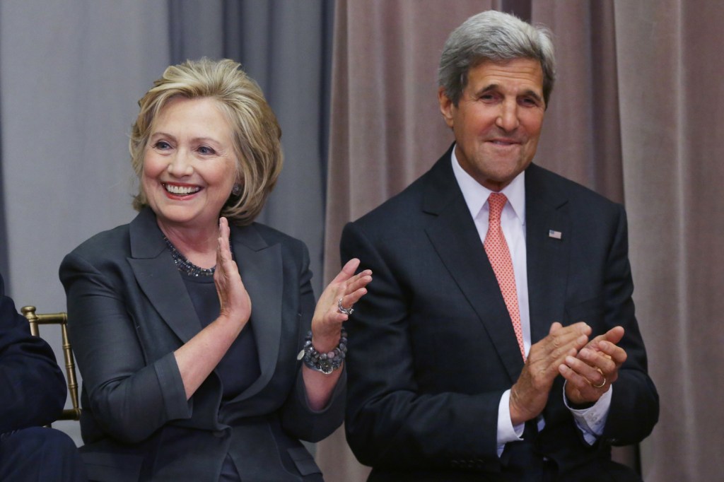 Centrist politicians – cowardly mules of the far-right